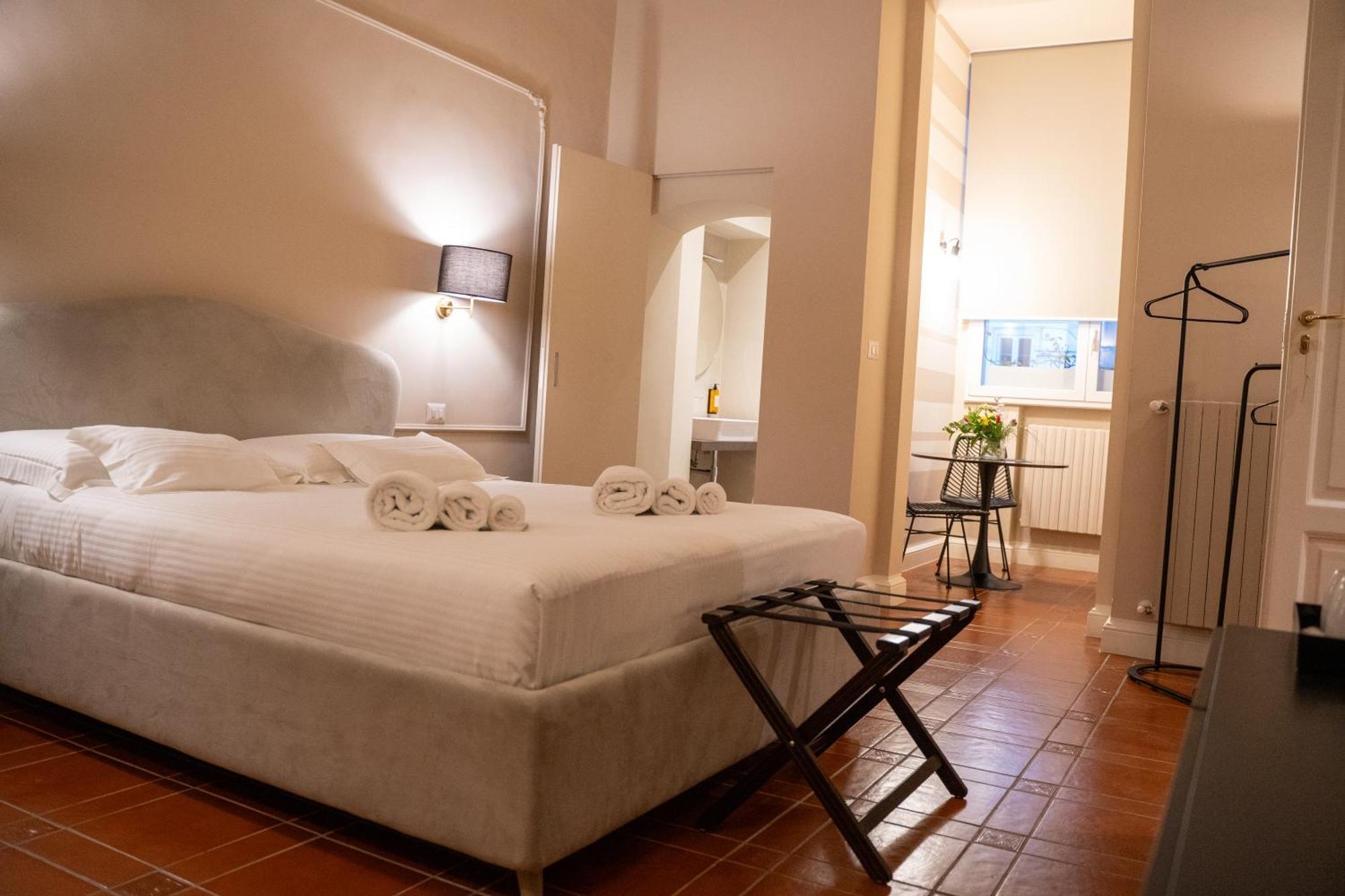 Casa Almika Principe Amedeo Hotel Bari Exterior photo
